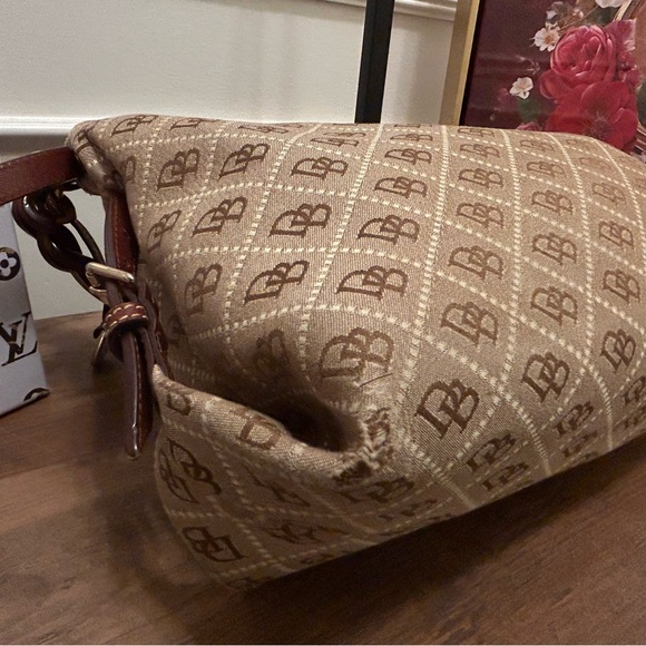 Dooney & Bourke Tan and Brown Shoulder Bag - Picture 6 of 14